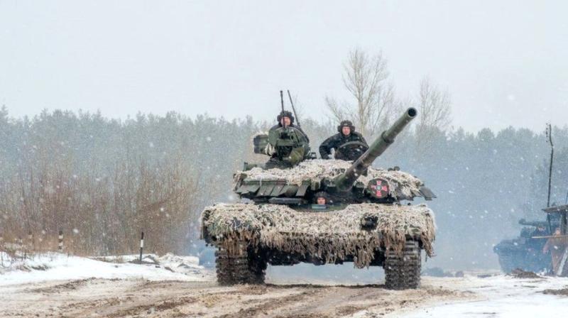 Mỹ cảnh báo về nguy cơ Nga sẽ tấn công Ukraine trong tuần này; Chứng khoán Mỹ giảm mạnh!